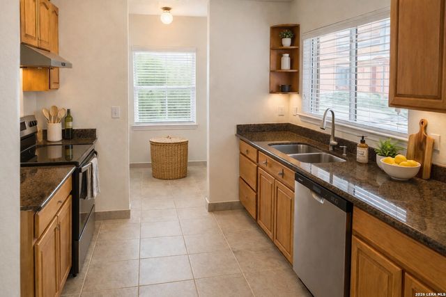 8906 Kenton Briar, San Antonio, TX 78240