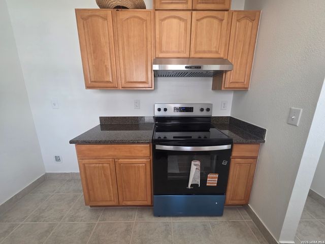 8906 Kenton Briar, San Antonio, TX 78240