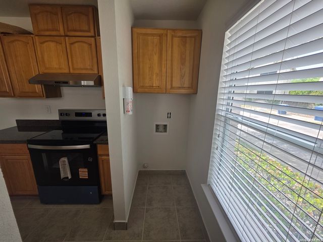 8906 Kenton Briar, San Antonio, TX 78240