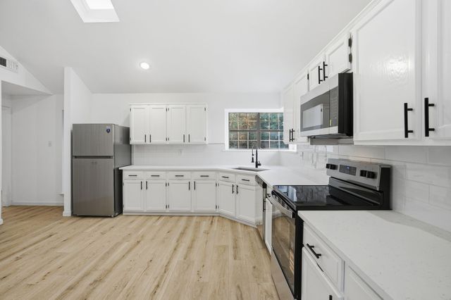 3805 Drakestone Avenue, Rowlett, TX 75088