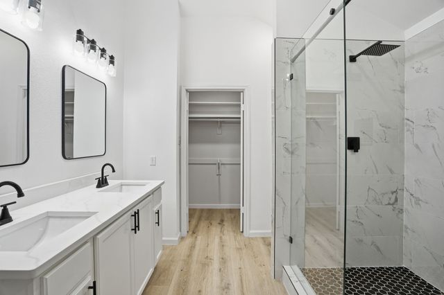 3805 Drakestone Avenue, Rowlett, TX 75088