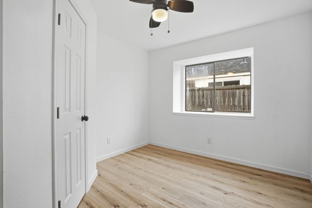 3805 Drakestone Avenue, Rowlett, TX 75088