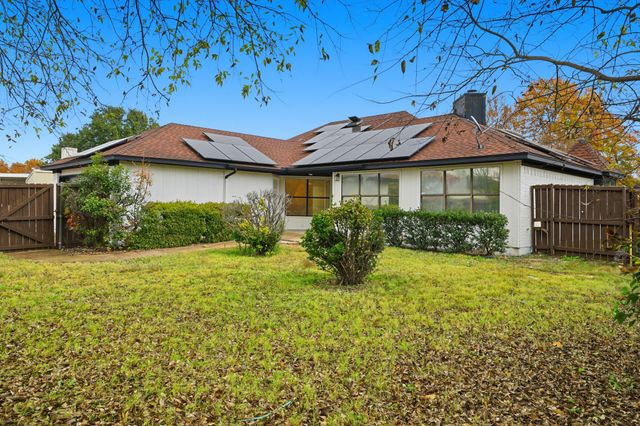 3805 Drakestone Avenue, Rowlett, TX 75088