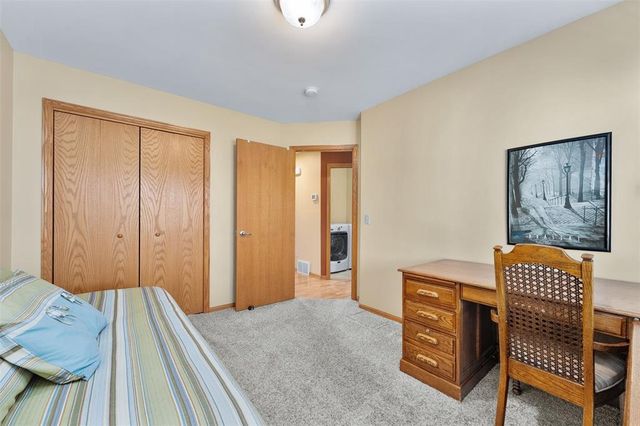 1722 Mitchell Avenue, Eau Claire, WI 54701