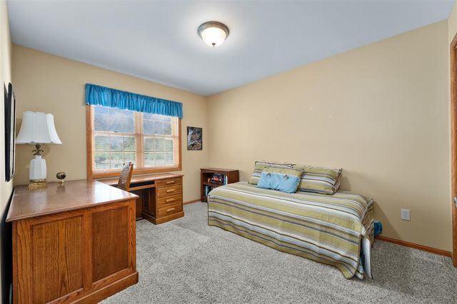 1722 Mitchell Avenue, Eau Claire, WI 54701