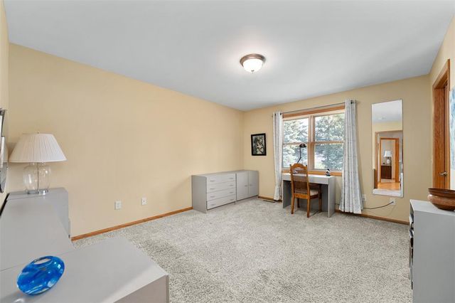 1722 Mitchell Avenue, Eau Claire, WI 54701