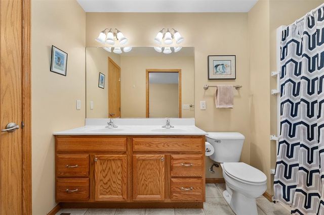 1722 Mitchell Avenue, Eau Claire, WI 54701