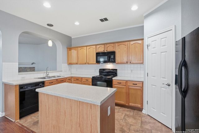 8907 Colt Bluff, San Antonio, TX 78254