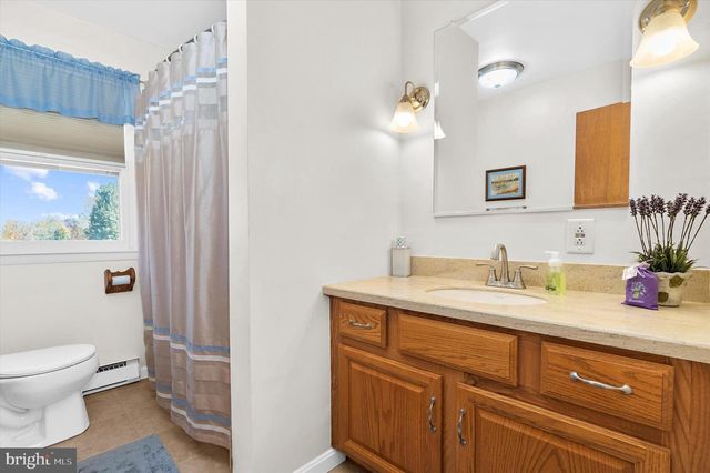 204 ROLLING RD, Chestertown, MD 21620