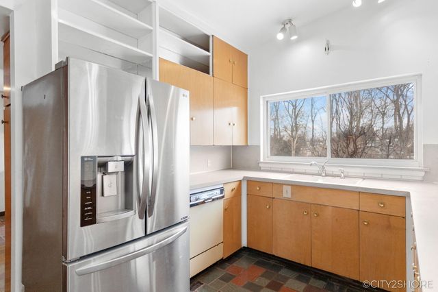 3965 N Big Spring Drive SW, Grandville, MI 49418