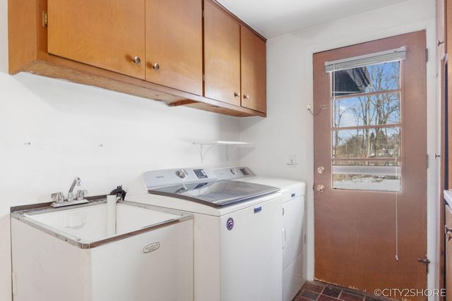 3965 N Big Spring Drive SW, Grandville, MI 49418