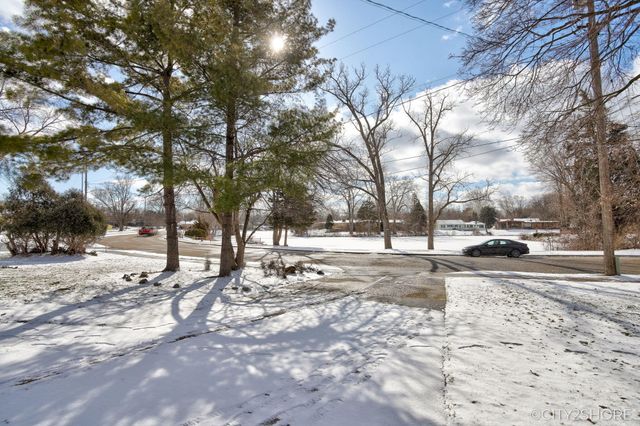 3965 N Big Spring Drive SW, Grandville, MI 49418