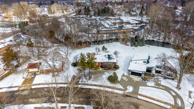 3965 N Big Spring Drive SW, Grandville, MI 49418