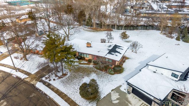 3965 N Big Spring Drive SW, Grandville, MI 49418