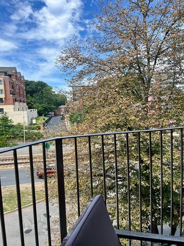 1462 Commonwealth Avenue 2, Boston, MA 02135
