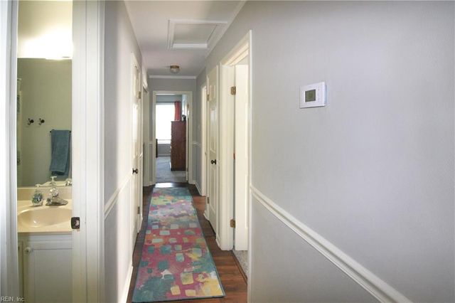 2132 Teasdale DR, Virginia Beach, VA 23454