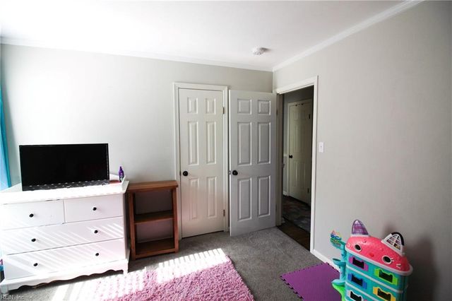 2132 Teasdale DR, Virginia Beach, VA 23454