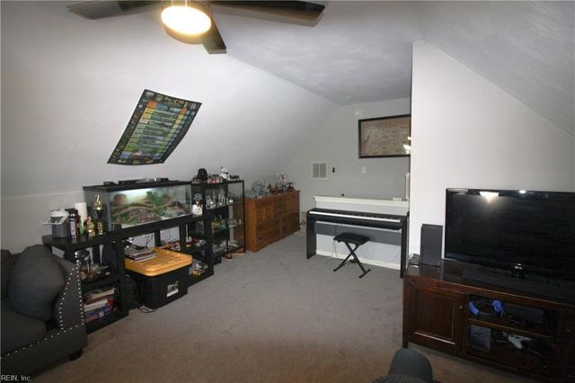 2132 Teasdale DR, Virginia Beach, VA 23454