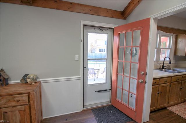 2132 Teasdale DR, Virginia Beach, VA 23454