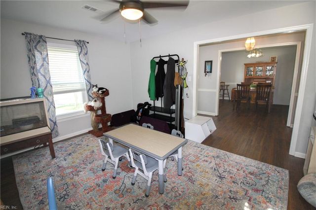 2132 Teasdale DR, Virginia Beach, VA 23454