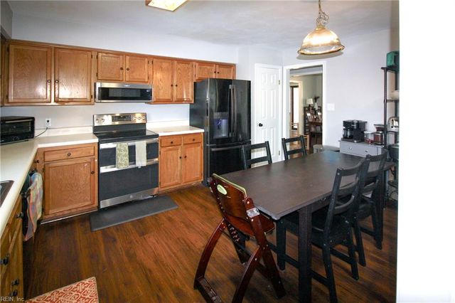 2132 Teasdale DR, Virginia Beach, VA 23454