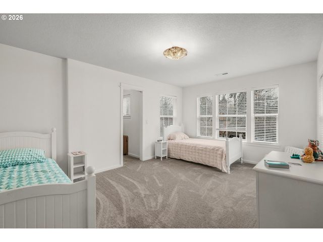 7129 Ne STONEWATER St, Hillsboro, OR 97124