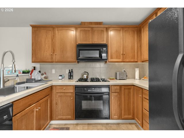 7129 Ne STONEWATER St, Hillsboro, OR 97124