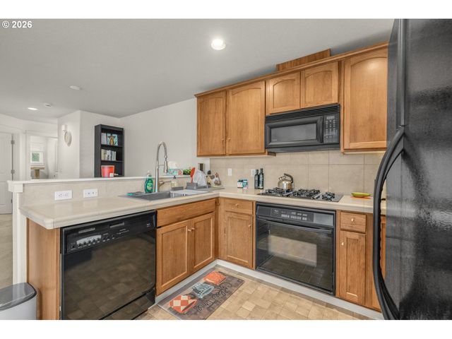 7129 Ne STONEWATER St, Hillsboro, OR 97124