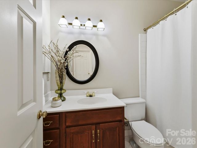 2831 Sharon View Road, Charlotte, NC 28210