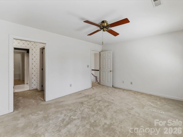 2831 Sharon View Road, Charlotte, NC 28210
