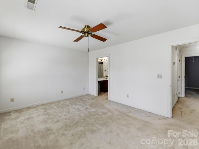 2831 Sharon View Road, Charlotte, NC 28210