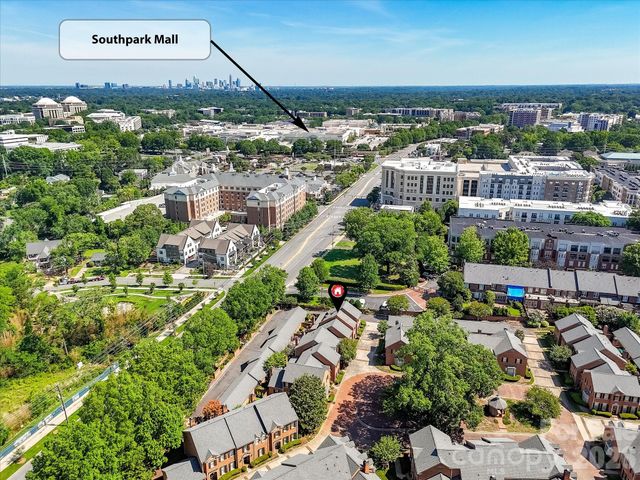 2831 Sharon View Road, Charlotte, NC 28210