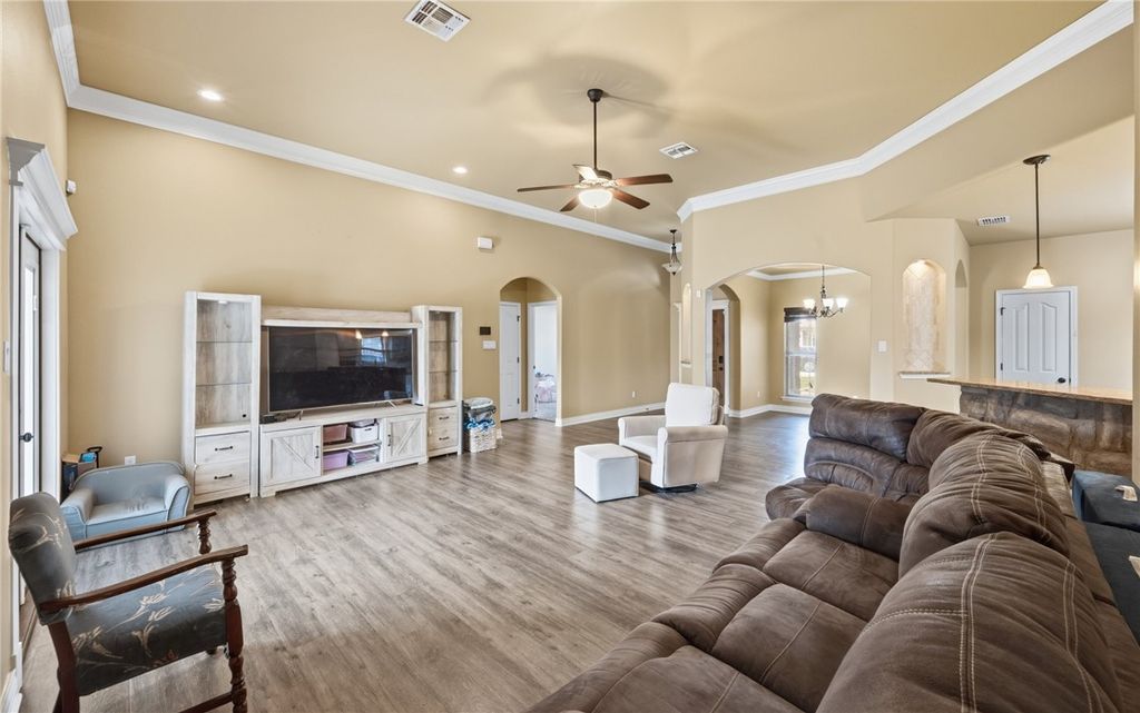 7649 Sable Creek Dr, Corpus Christi, TX 78414 — photo 5