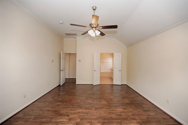 2725 Hidden Landing Drive, Pearland, TX 77584