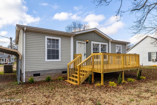 805 Park St, Sweetwater, TN 37874