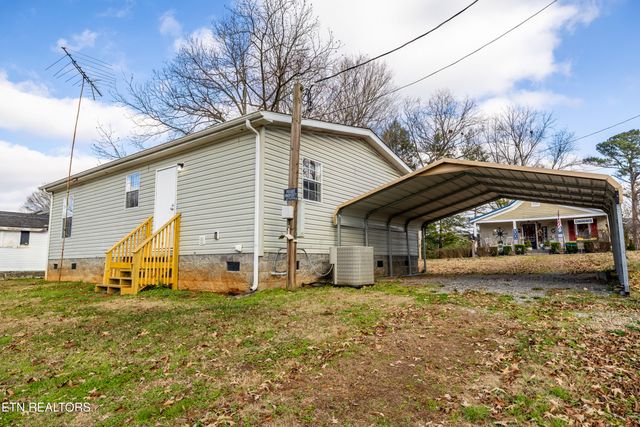 805 Park St, Sweetwater, TN 37874