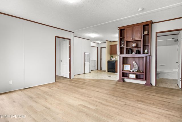 805 Park St, Sweetwater, TN 37874