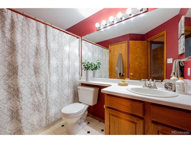 12147 Hudson Ct, Thornton, CO 80241