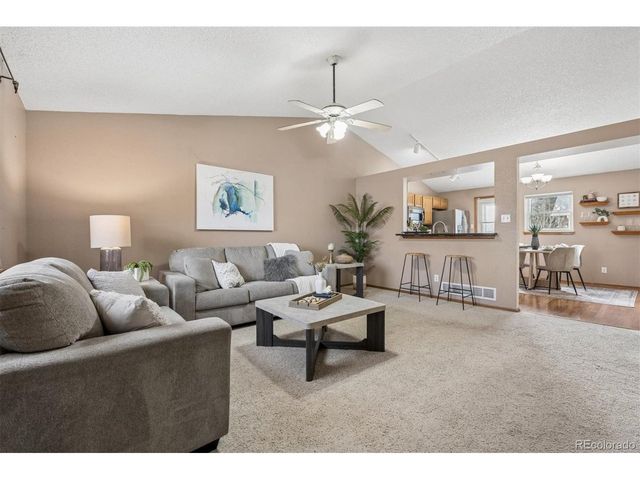 12147 Hudson Ct, Thornton, CO 80241