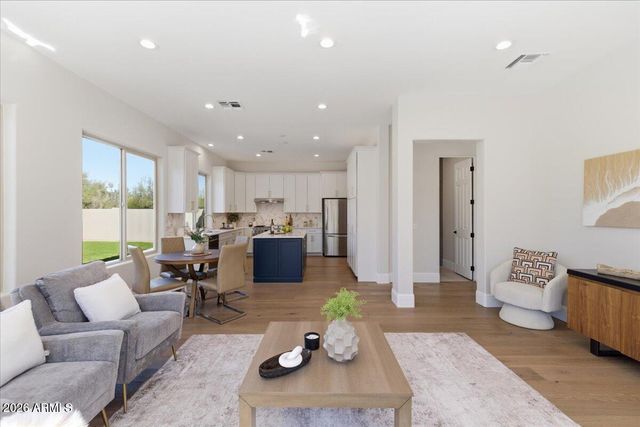 7621 E TARDES Drive, Scottsdale, AZ 85255