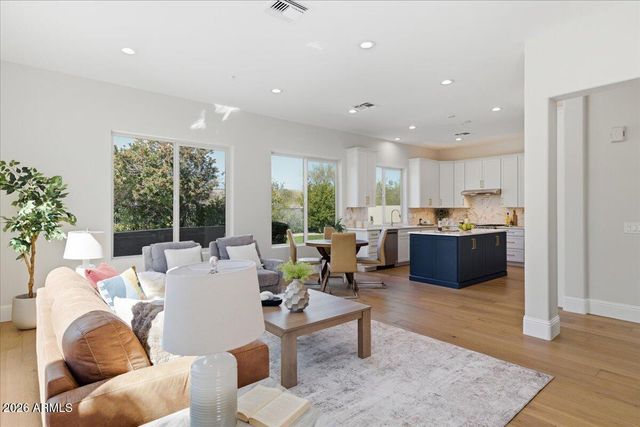 7621 E TARDES Drive, Scottsdale, AZ 85255