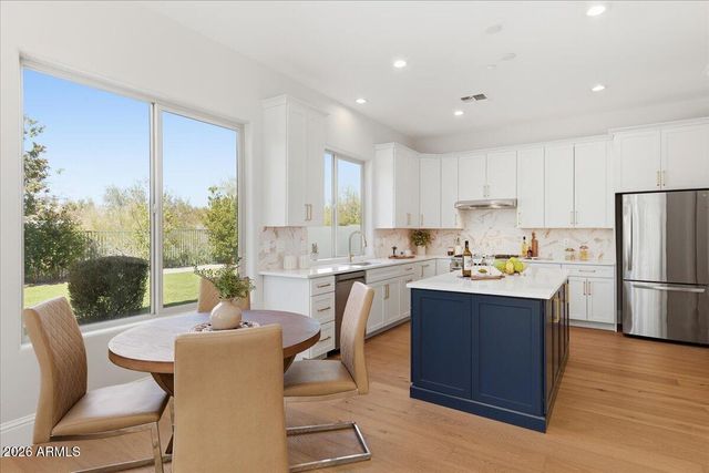 7621 E TARDES Drive, Scottsdale, AZ 85255
