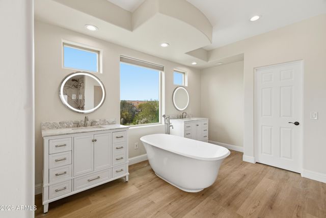7621 E TARDES Drive, Scottsdale, AZ 85255