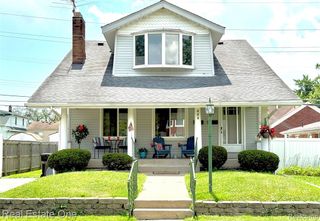 355 Poplar Street, Wyandotte, MI 48192