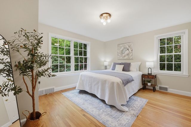 2 Lyons Street, Westborough, MA 01581