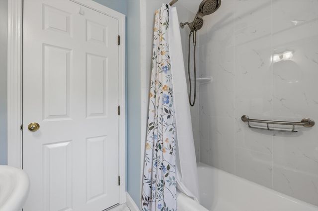 2 Lyons Street, Westborough, MA 01581