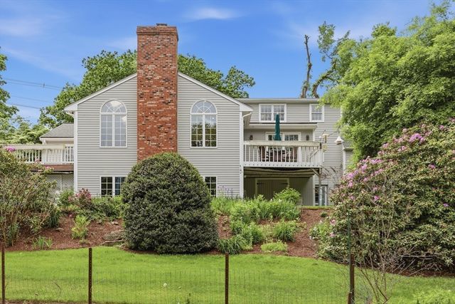 2 Lyons Street, Westborough, MA 01581
