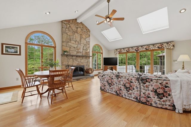 2 Lyons Street, Westborough, MA 01581