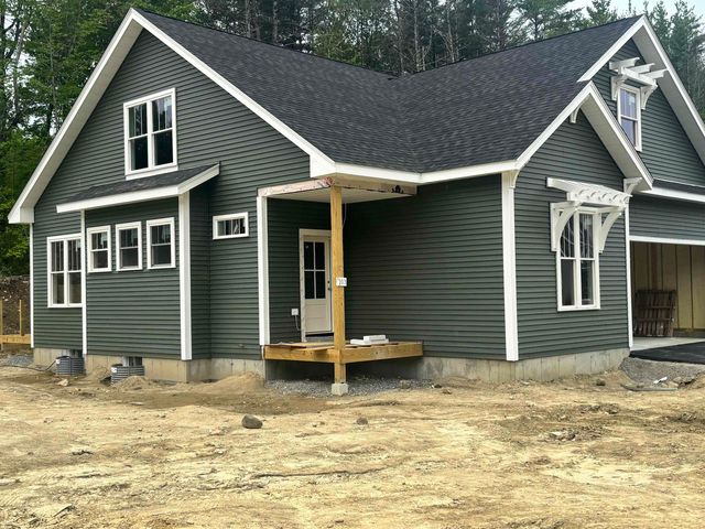103 Lady Walsingham Way, Laconia, NH 03246