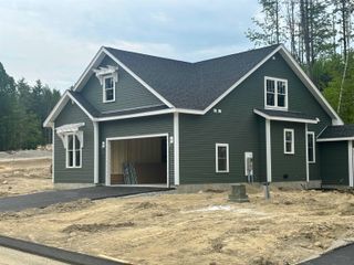 103 Lady Walsingham Way, Laconia, NH 03246